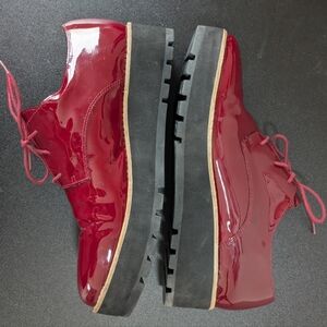 Eileen Fisher Eddy 2 Burgundy Oxford Patent Leather Platform Shoe Women's 9